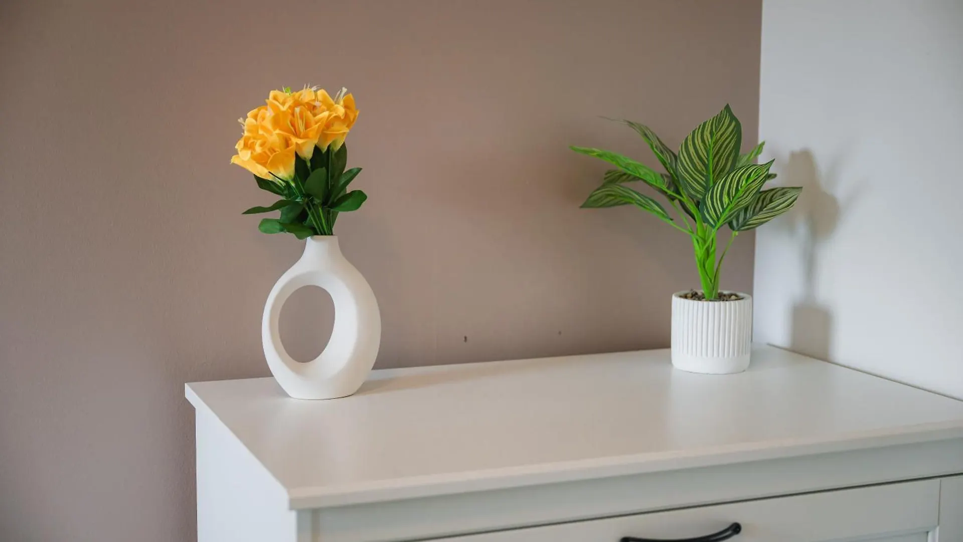 4 Bedroom House With Parking Near City Centre By Trinity Stays Short Lets & Serviced Accommodation Cambridge 0*, Cambridge (Cambridgeshire) United Kingdom