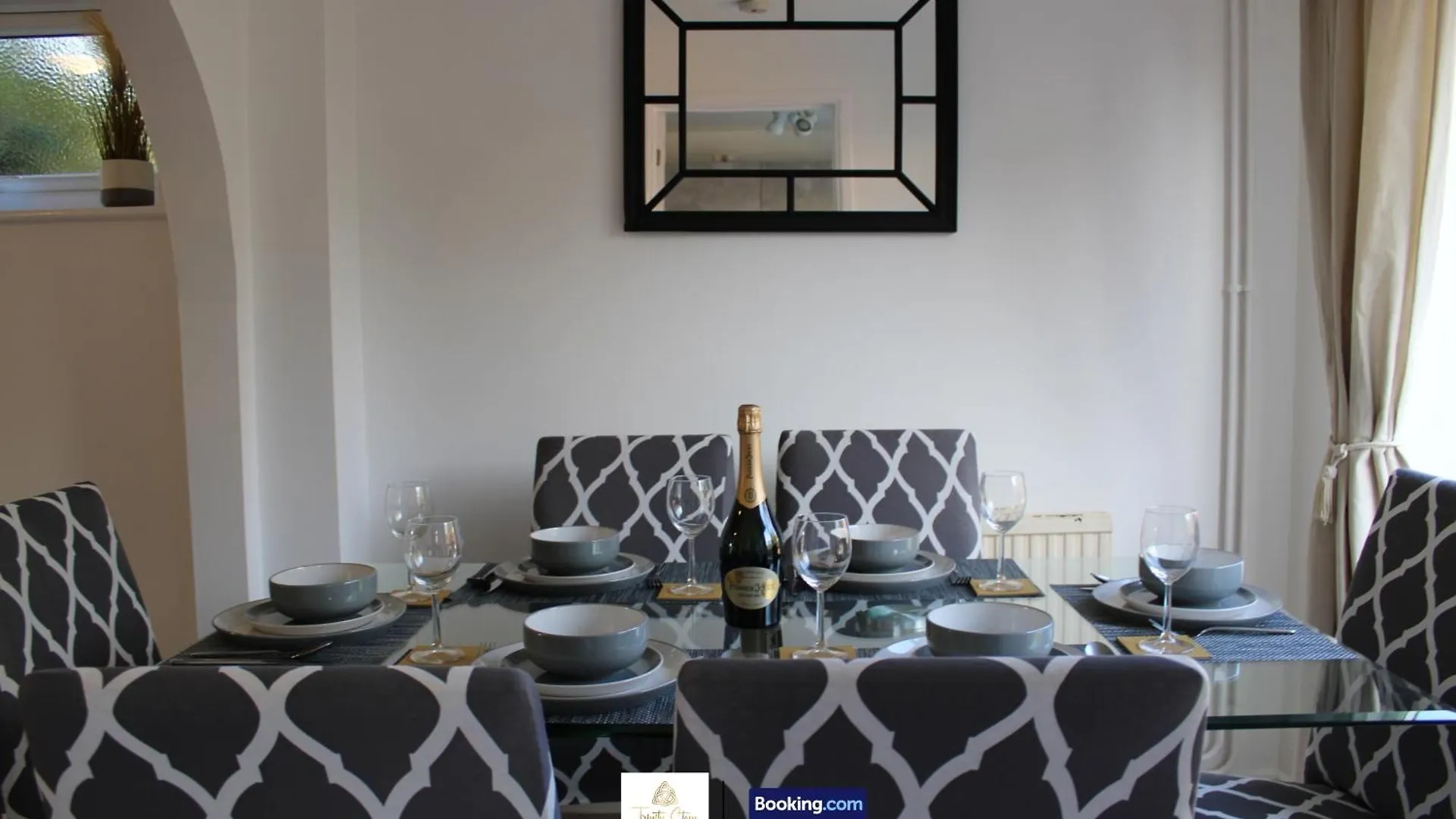 Holiday home 4 Bedroom House With Parking Near City Centre By Trinity Stays Short Lets & Serviced Accommodation Cambridge