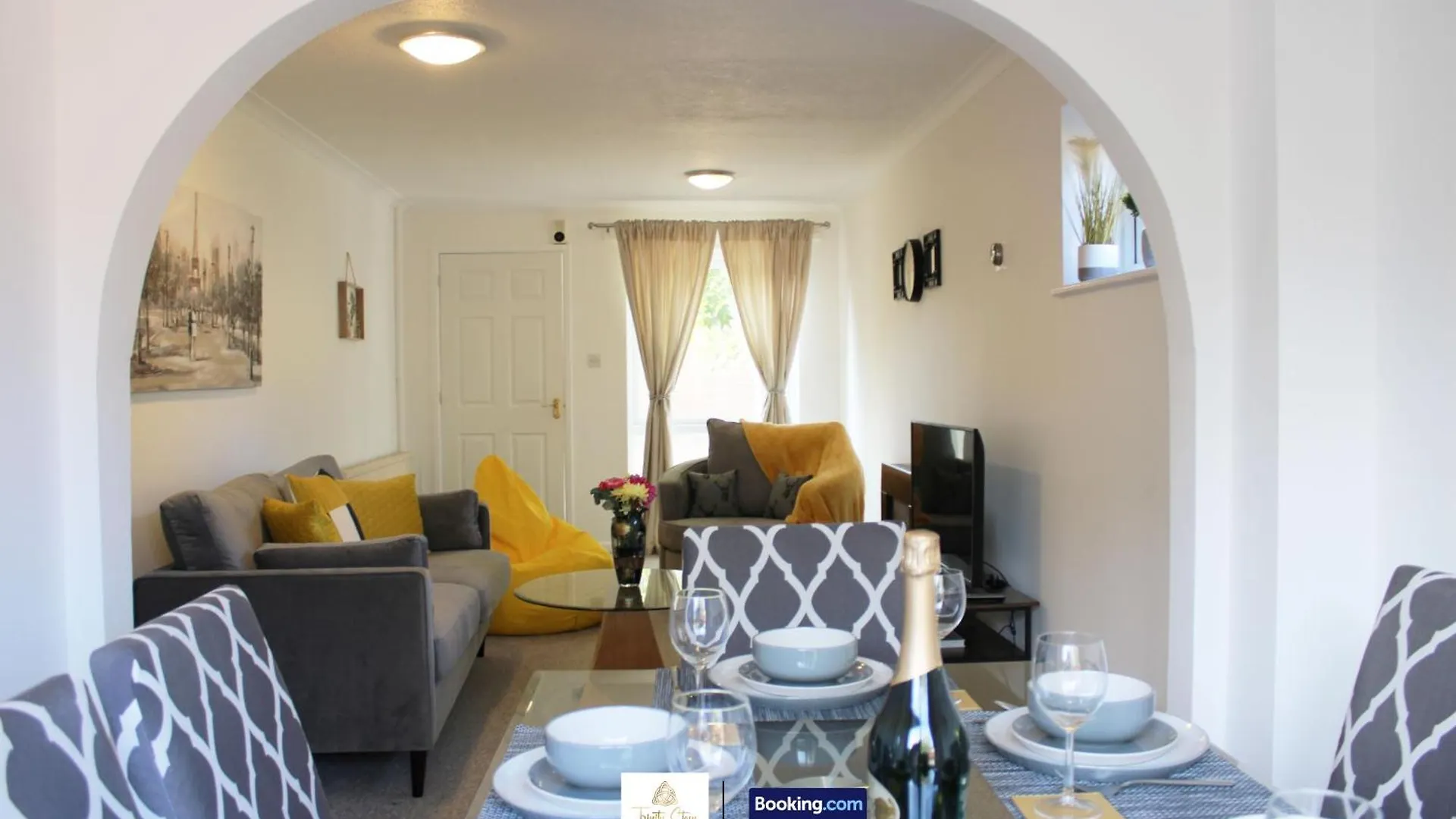 4 Bedroom House With Parking Near City Centre By Trinity Stays Short Lets & Serviced Accommodation Cambridge 0*, Cambridge (Cambridgeshire)