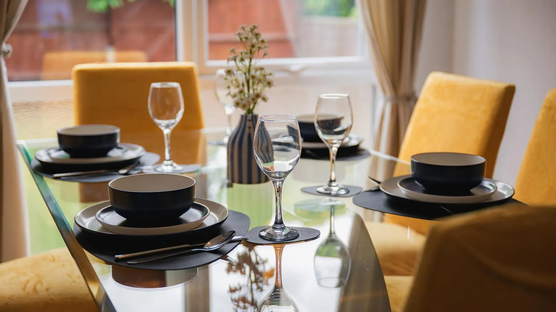4 Bedroom House With Parking Near City Centre By Trinity Stays Short Lets & Serviced Accommodation Cambridge Reino Unido
